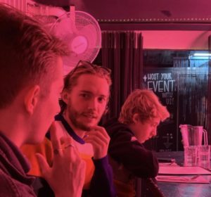 Toby Regbo: mondo spettacolo... ripresa!? Toby Regbo, con i fratelli Louis e Guy, a New York (aprile 2019)